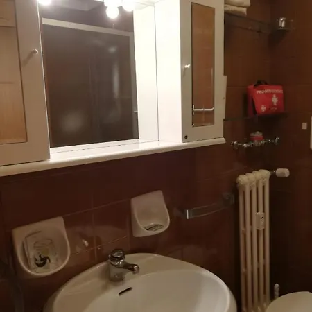 Comodissimo Con Vista Mozzafiato דירה